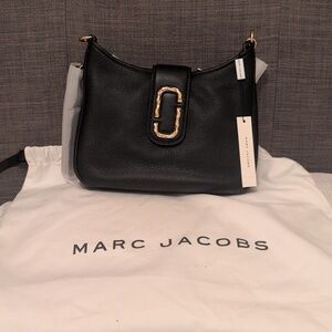 Marc jacobs interlock hobo crossbody purse